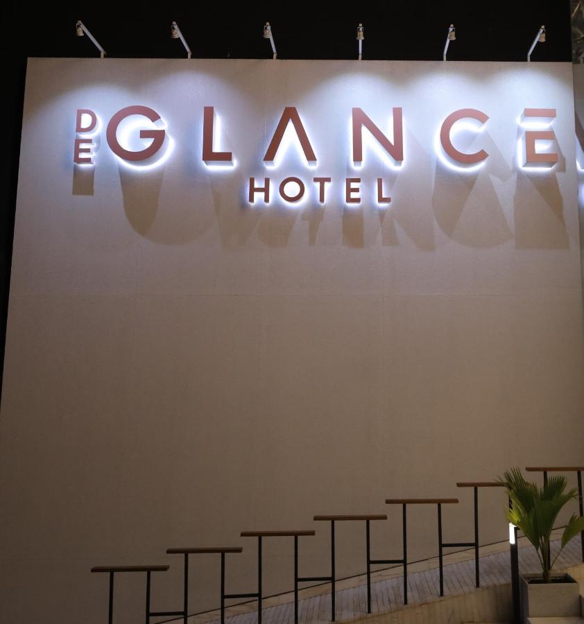 De Glance Hotel Сурат Экстерьер фото
